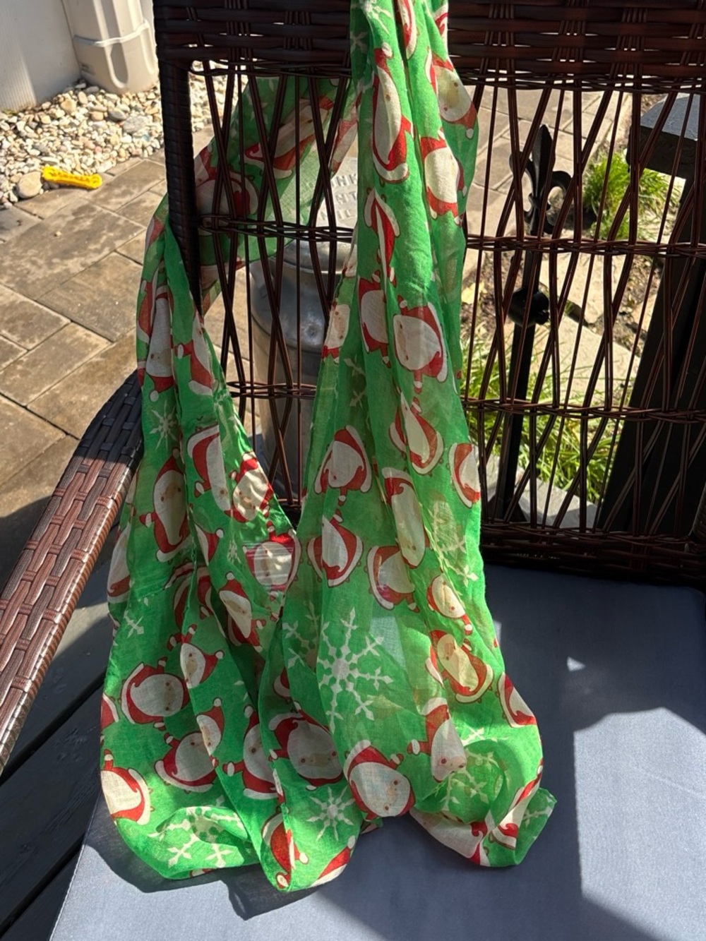 Festive Green Santa Print Women’s Tote Scarf Bag